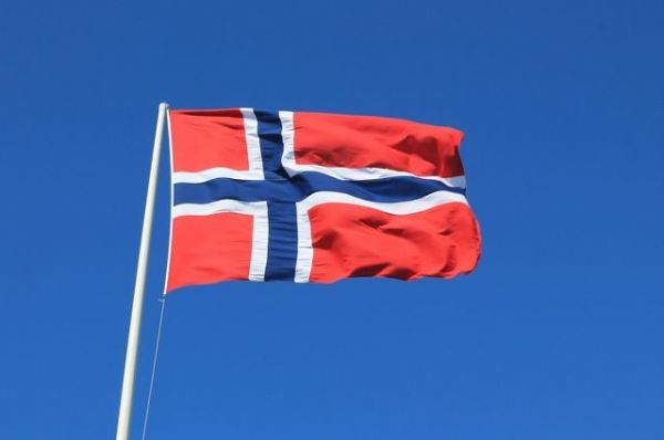 Норвегия объявила о закрытии границ и портов для российских перевозчиков